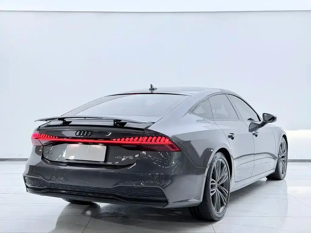 Audi A7 — фото 2