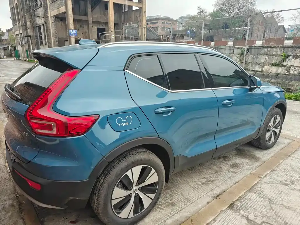 Volvo XC40 2023 из CN, фото 3