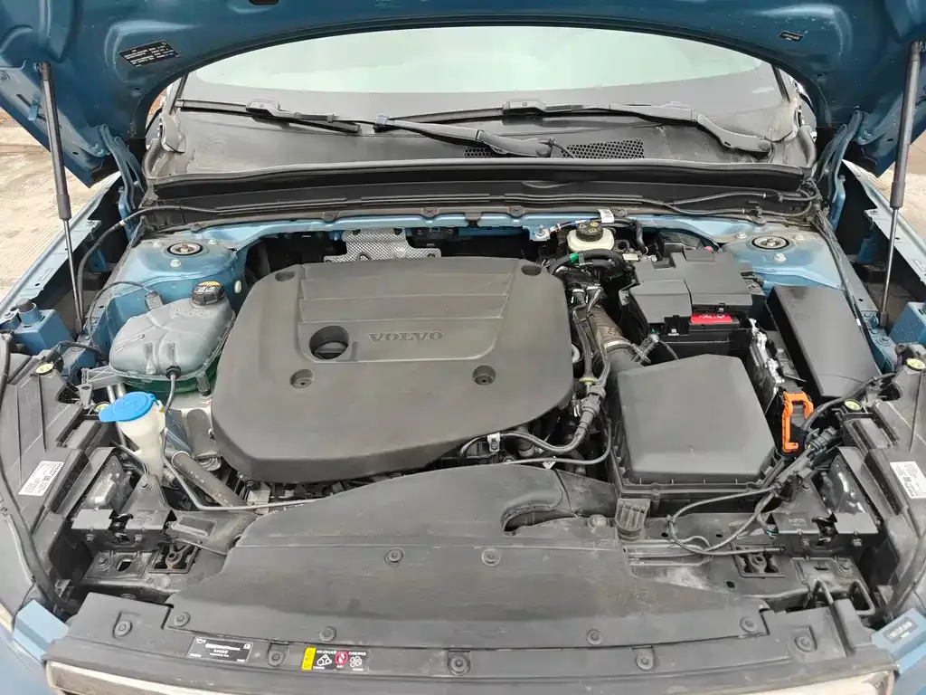 Volvo XC40 2023 из CN, фото 4