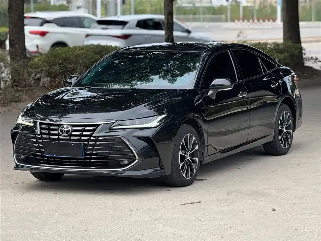 Toyota Avalon 2022 из CN, фото 1