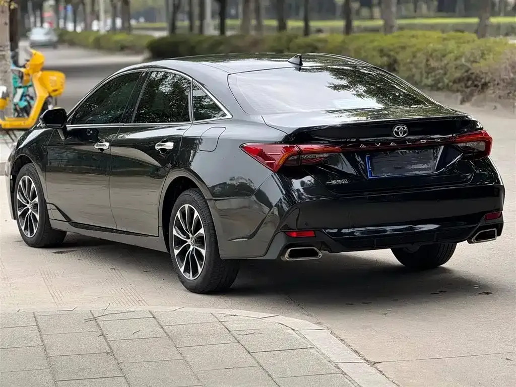 Toyota Avalon 2022 из CN, фото 8