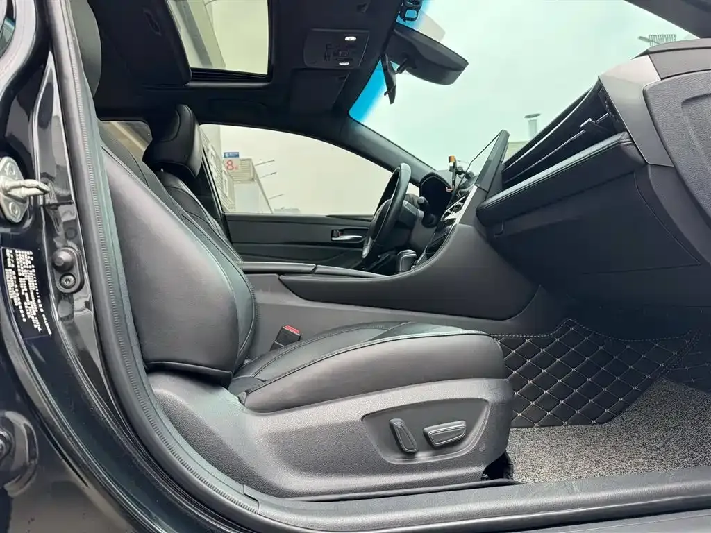 Toyota Avalon 2022 из CN, фото 7