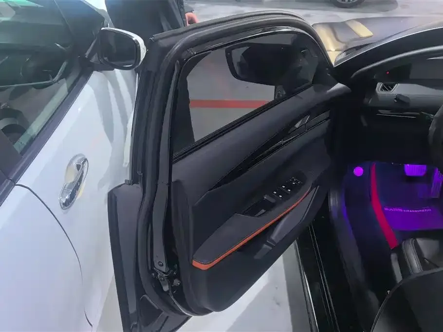 Changan UNI-V 2023 из CN, фото 2