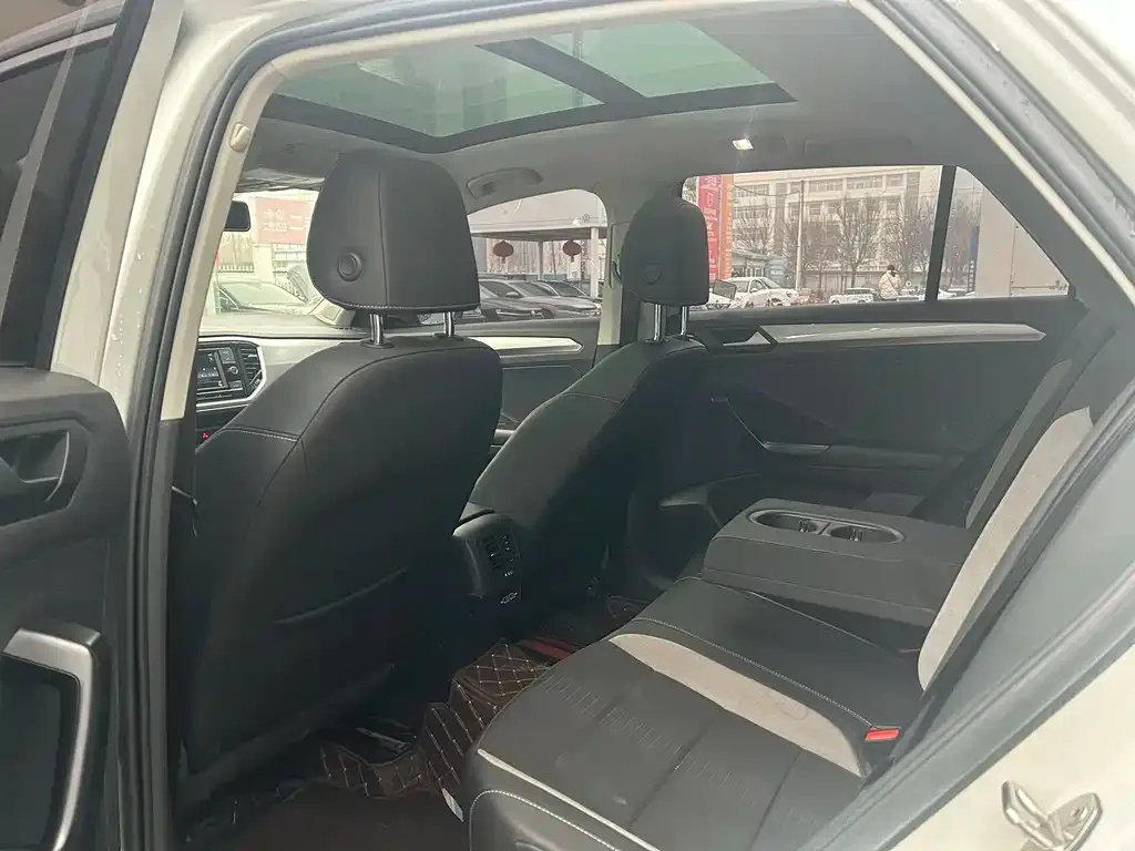 Volkswagen T-Roc 2021 из CN, фото 3