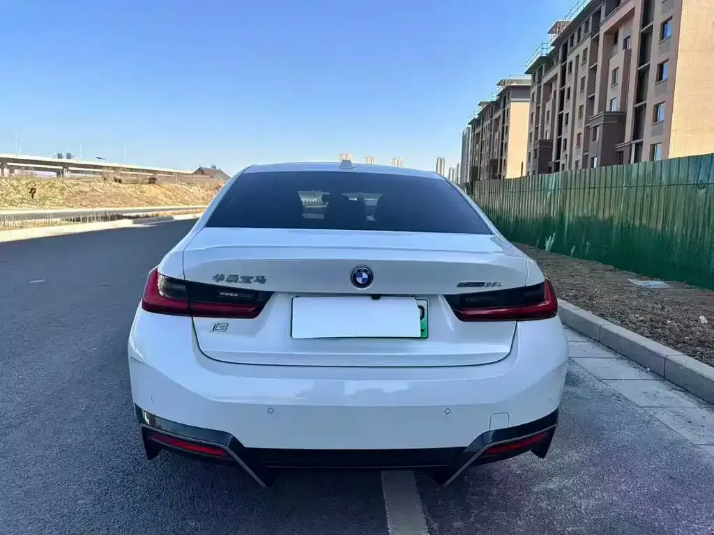 BMW i3 — фото 9