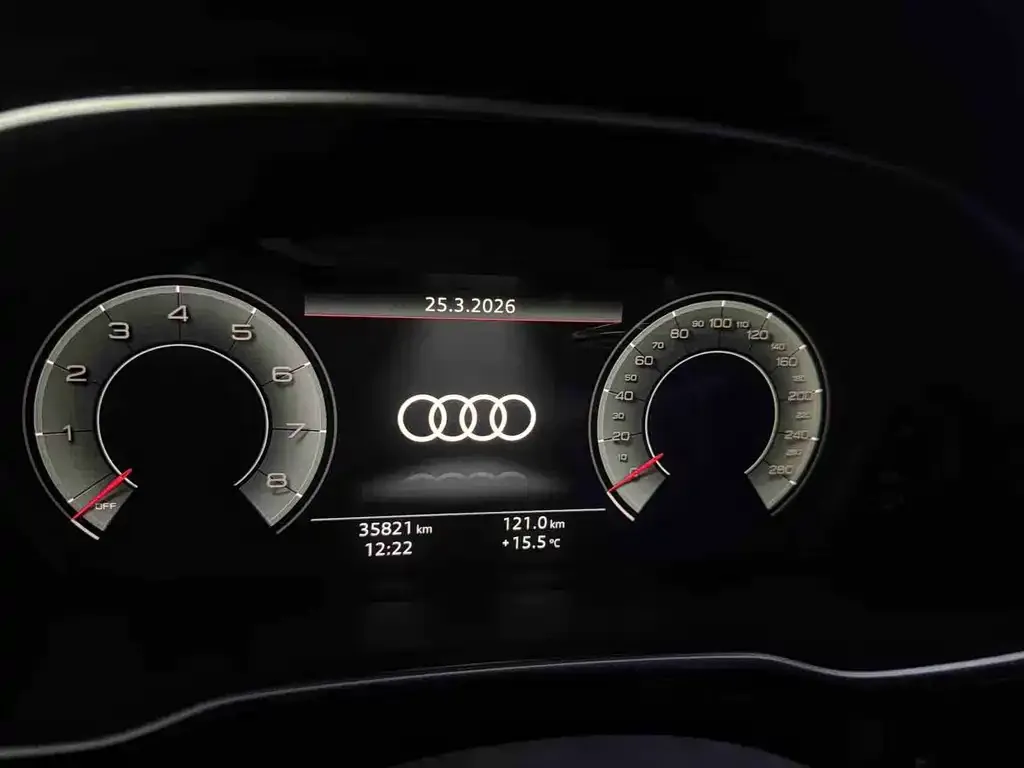 Audi Q3 2022 из CN, фото 2