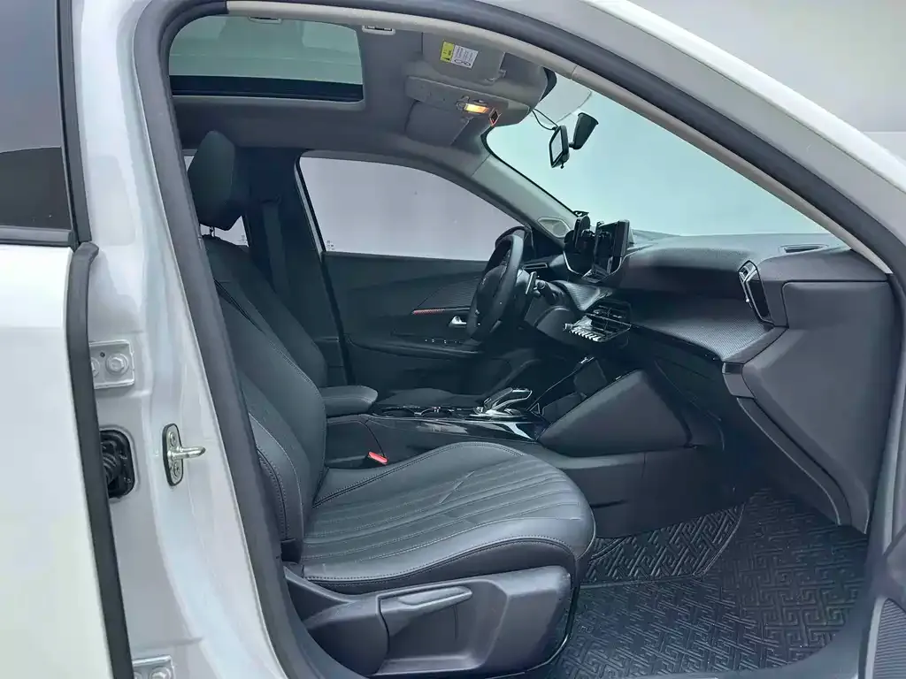 Peugeot 2008 2023 из CN, фото 7