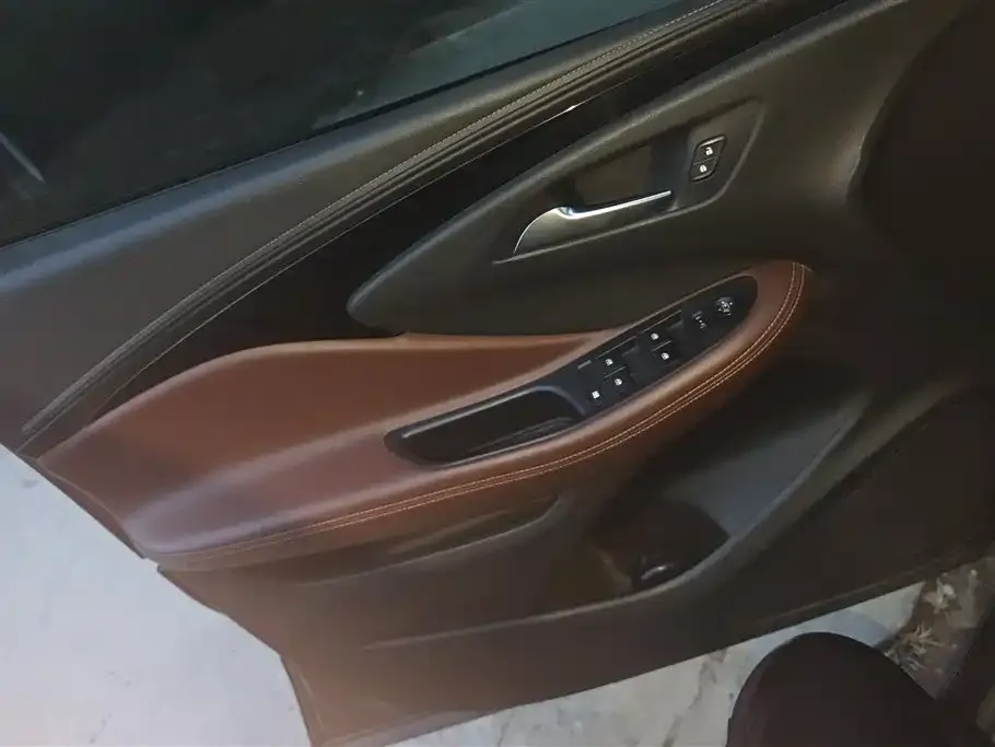 Buick Envision Plus — фото 4
