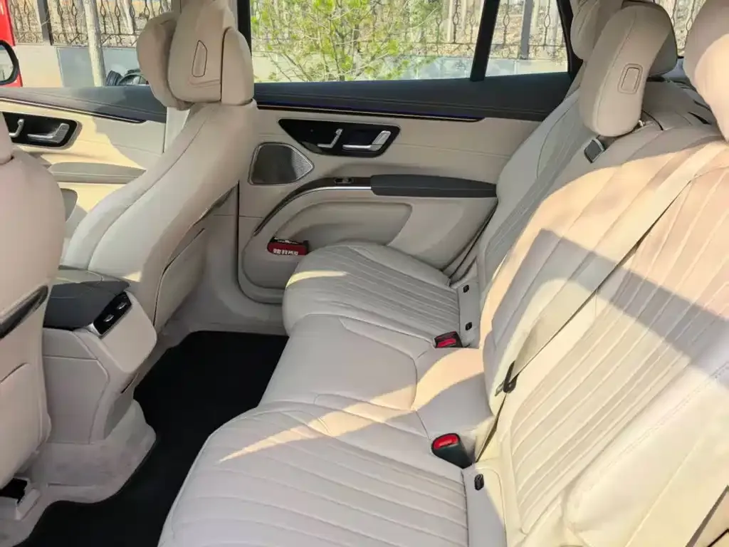 Mercedes-Benz EQS SUV 2026 из CN, фото 6
