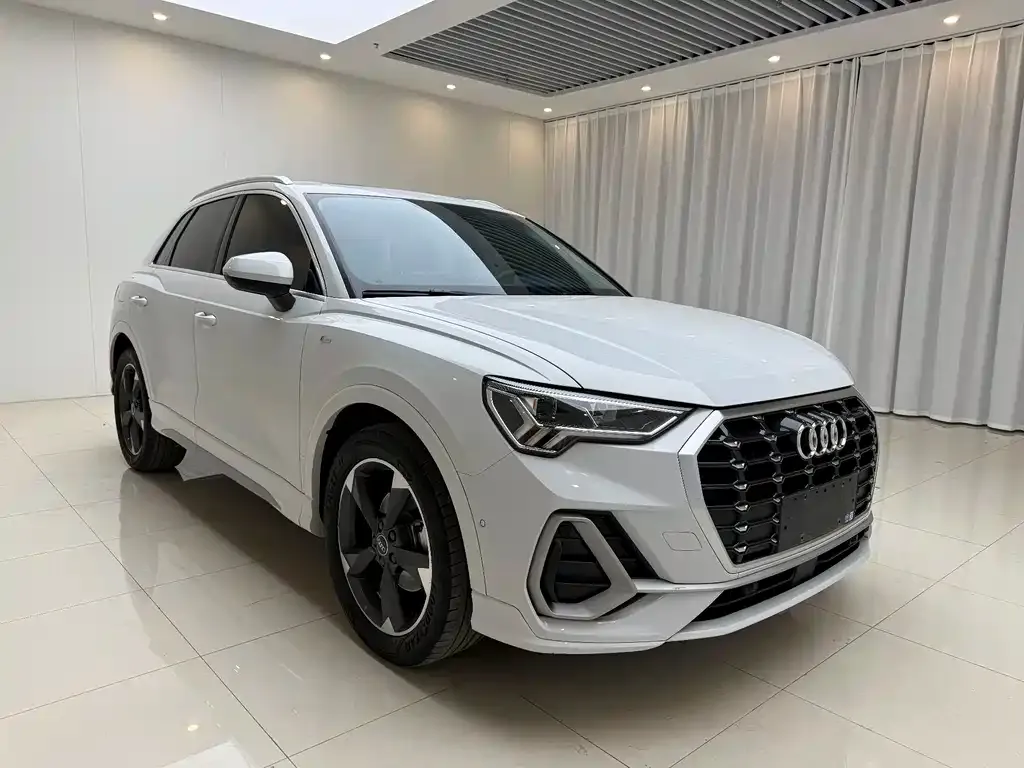 Audi Q3 — фото 3