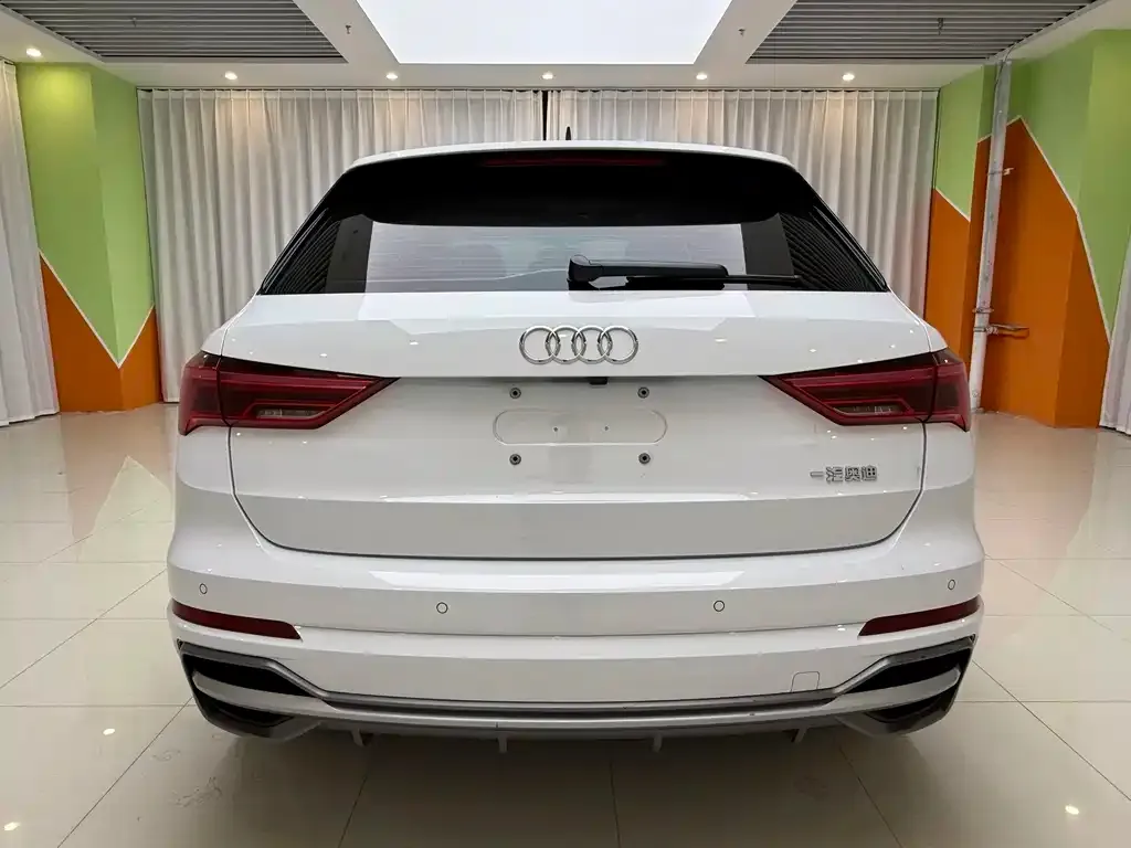 Audi Q3 — фото 2