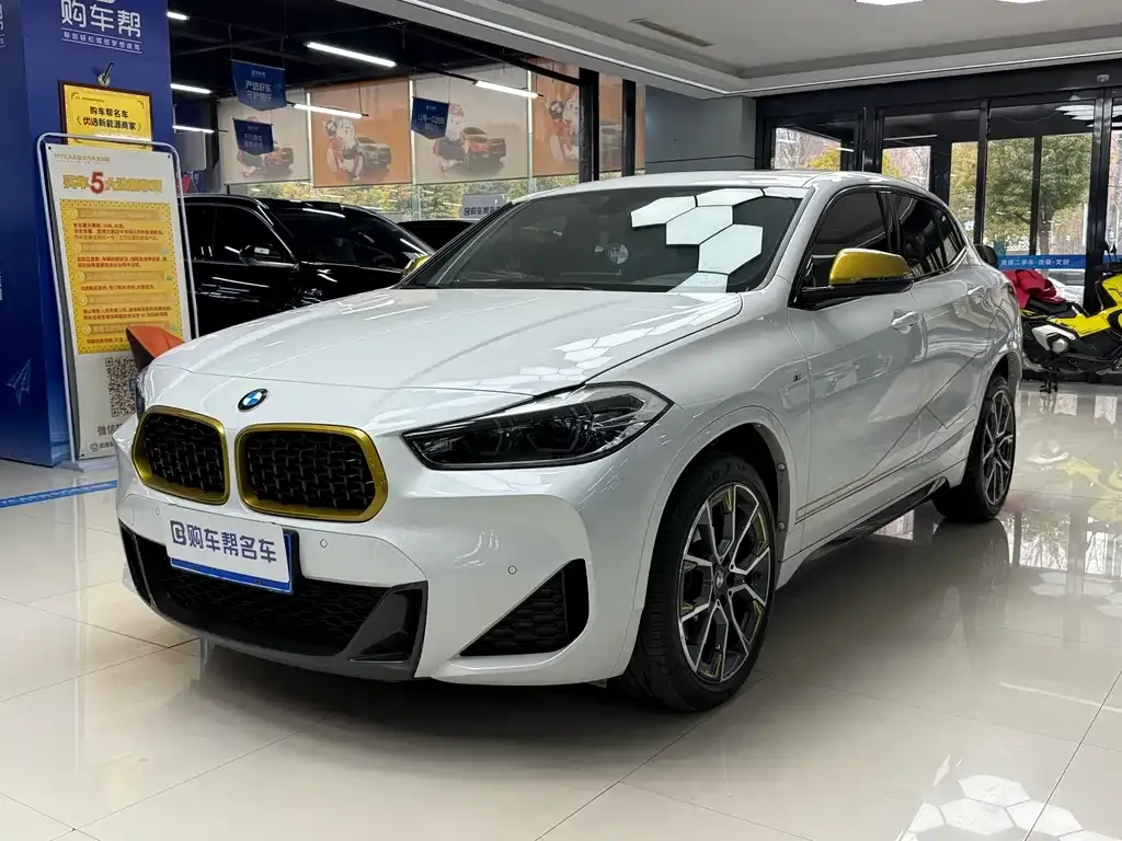 BMW X2 — фото 1