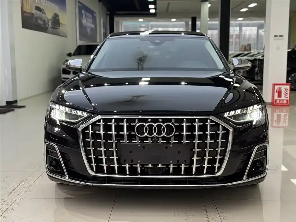 Audi A8 2023 из CN, фото 9