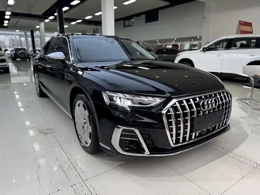 Audi A8 2023 из CN, фото 2