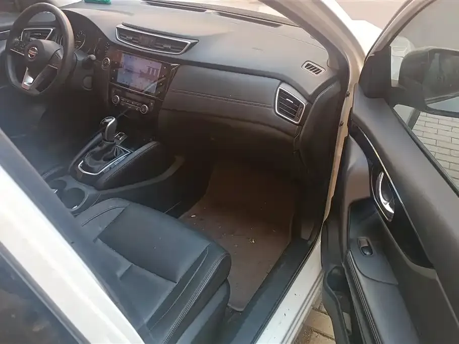 Nissan Qashqai 2022 из CN, фото 2