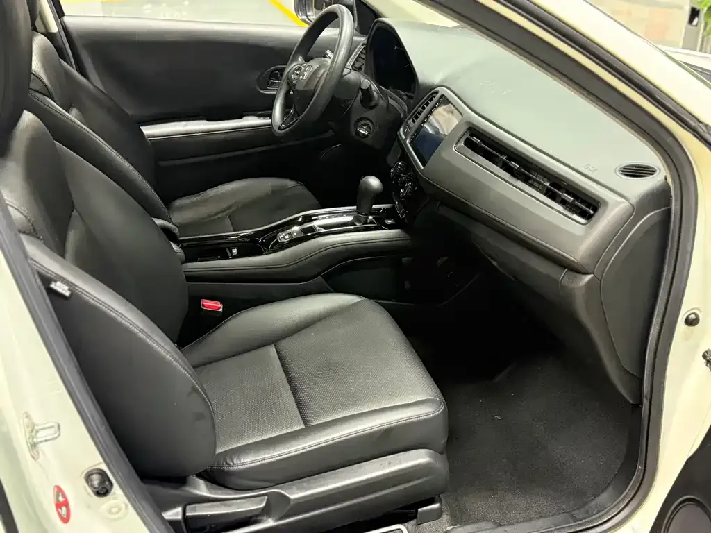 Honda Vezel 2021 из CN, фото 2