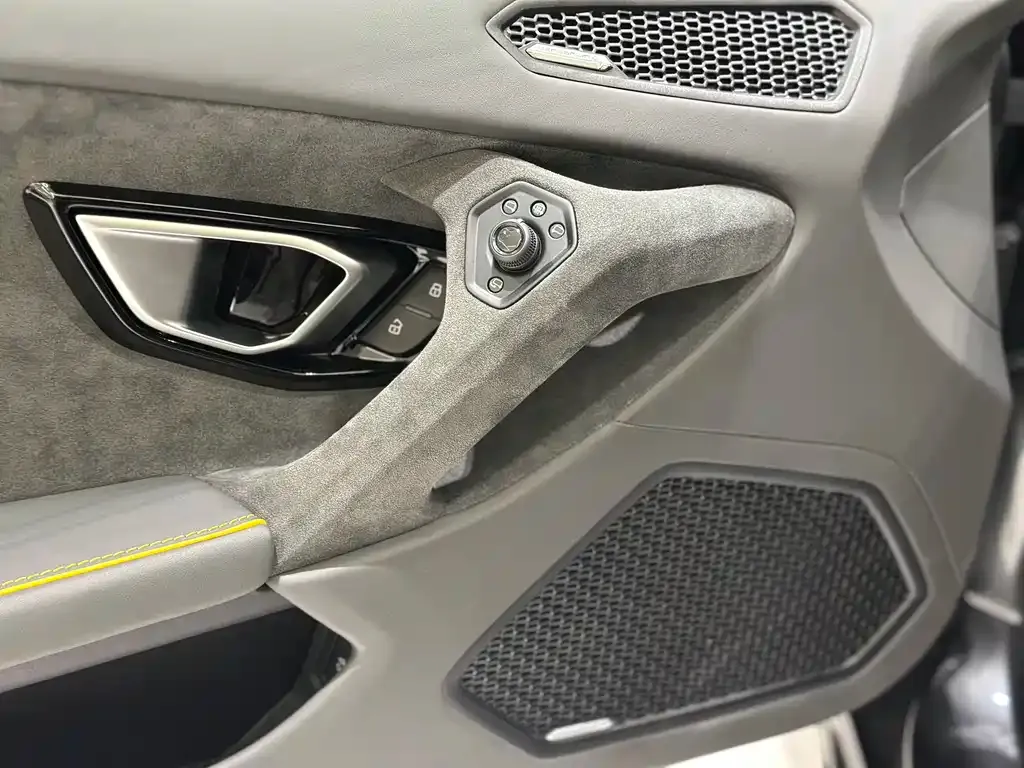 Lamborghini Huracan — фото 4