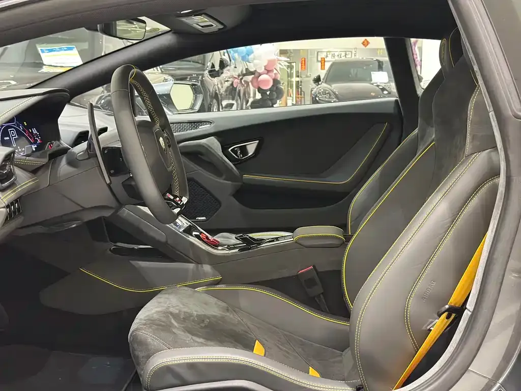 Lamborghini Huracan — фото 10