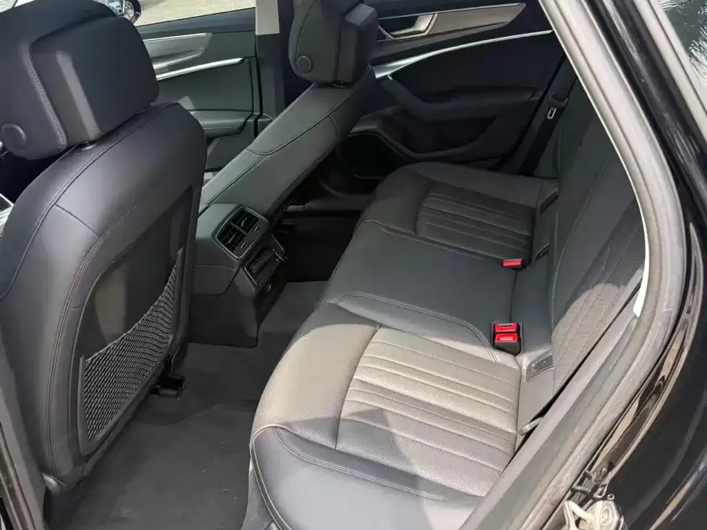 Audi A6 (Import) 2024 из CN, фото 3
