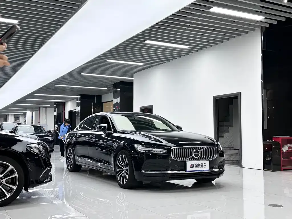 Volvo S90 — фото 6