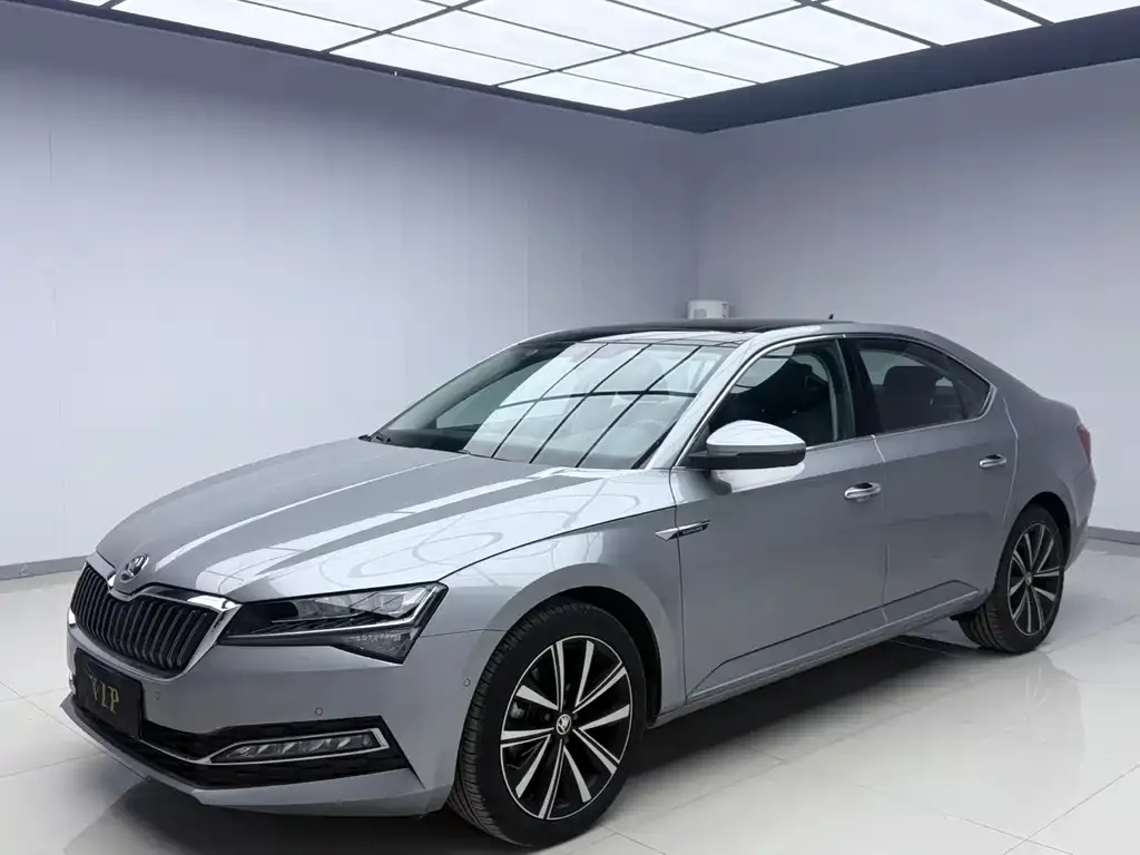 Skoda Superb 2023 из CN, фото 1