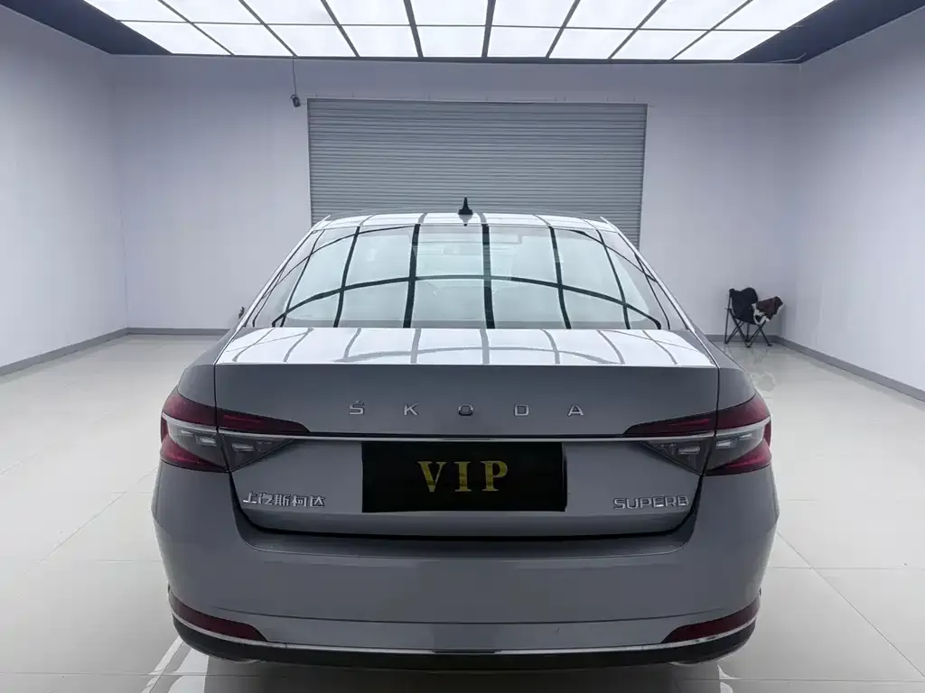 Skoda Superb 2023 из CN, фото 2