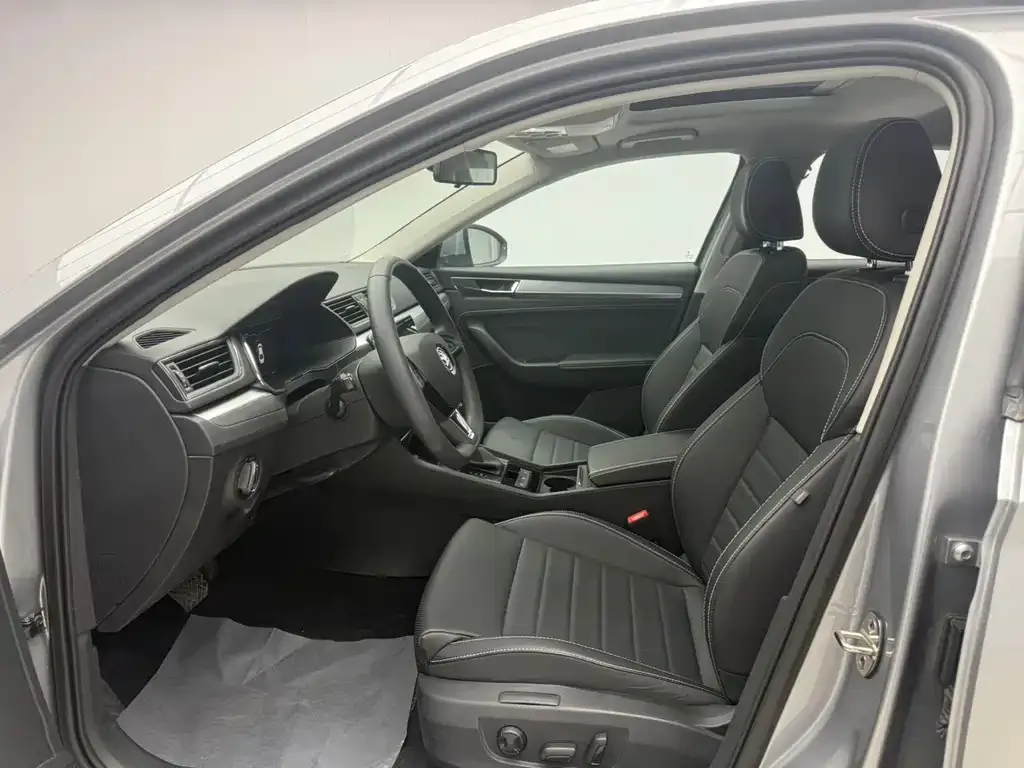 Skoda Superb 2023 из CN, фото 7
