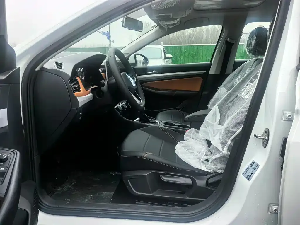 Volkswagen Bora 2025 из CN, фото 6