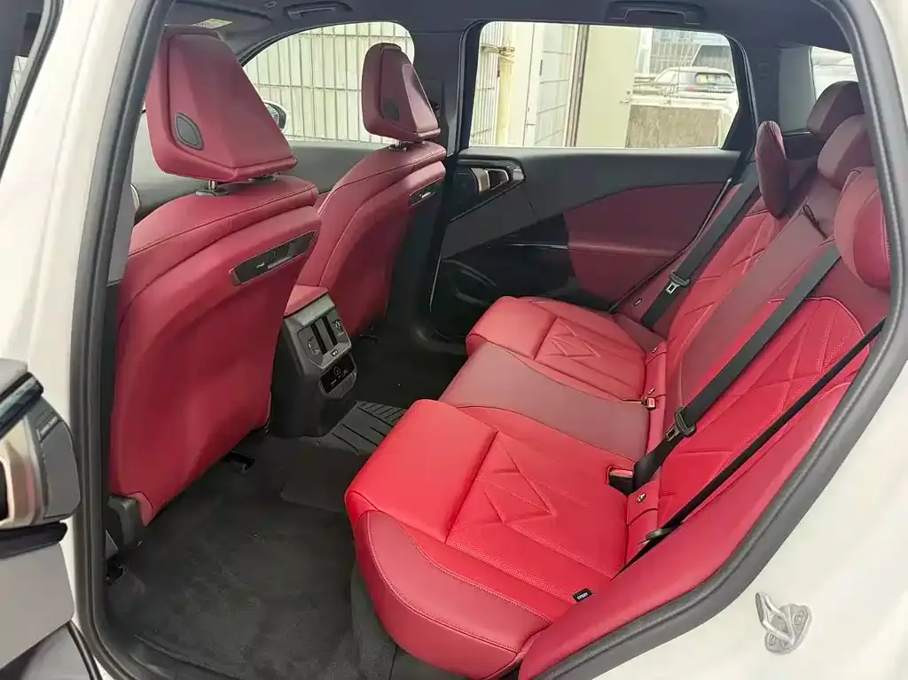 BMW X3 2025 из CN, фото 8