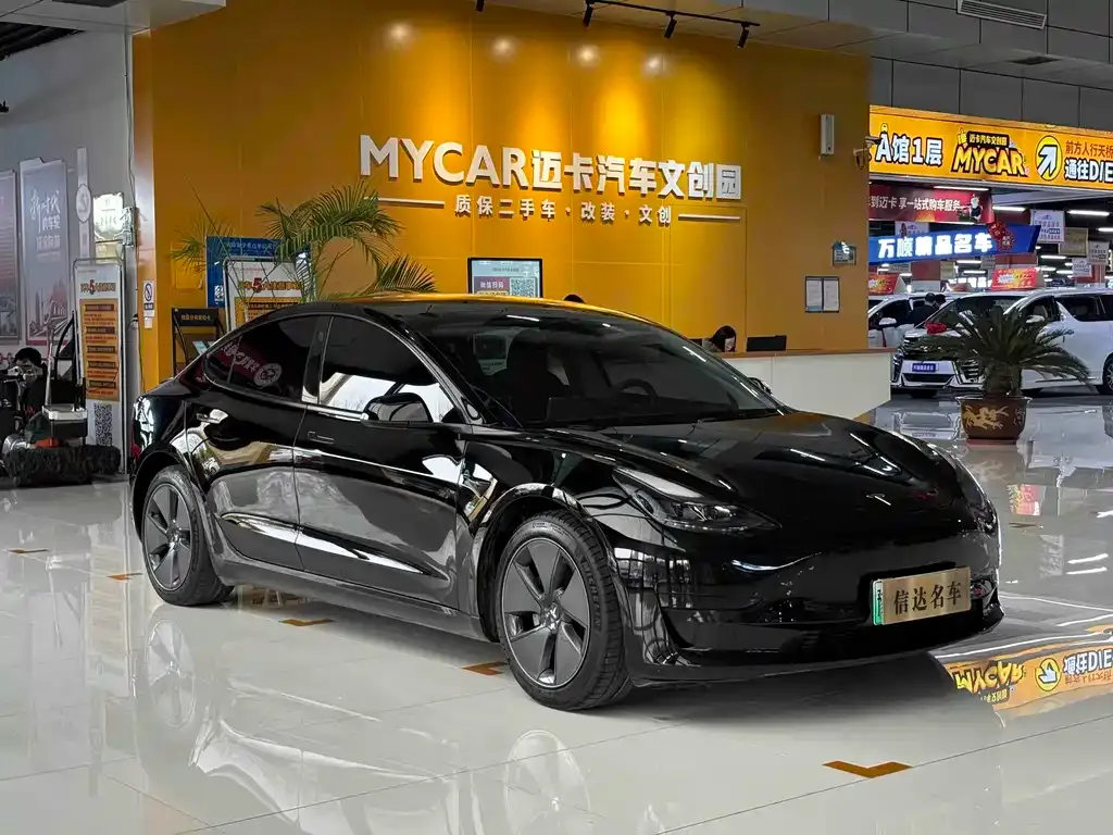 Tesla Model 3 — фото 10