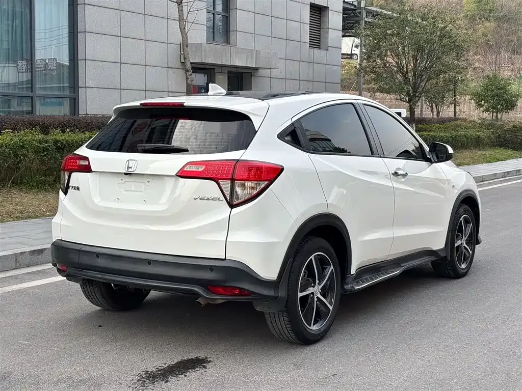 Honda Vezel — фото 9