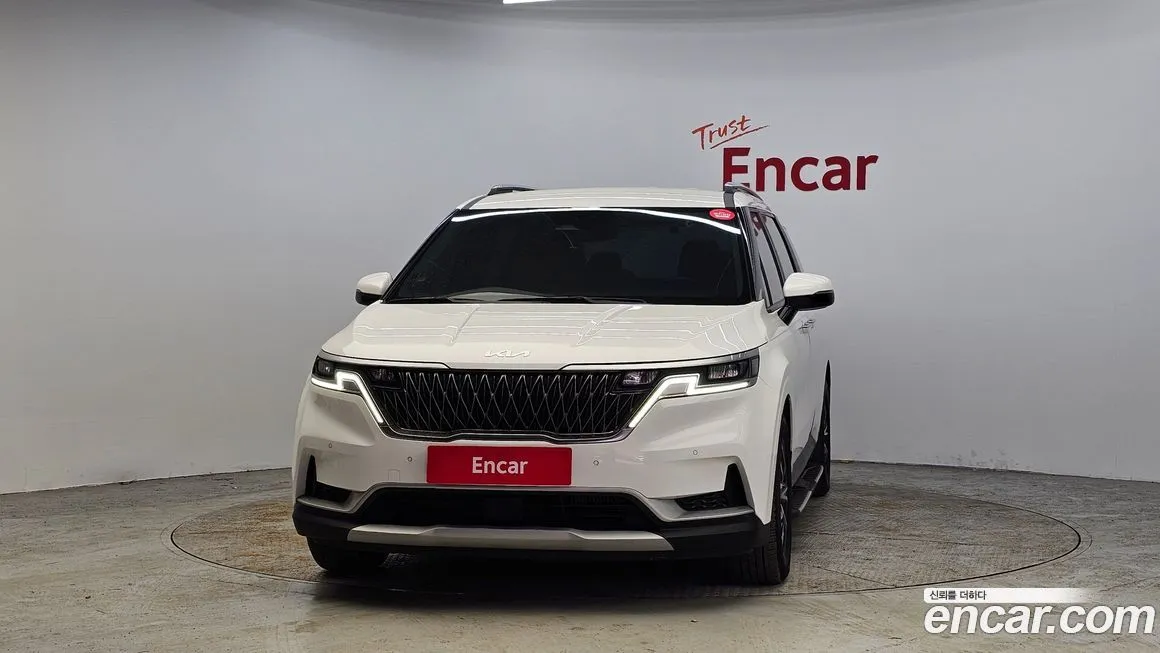 Kia Carnival — фото 10