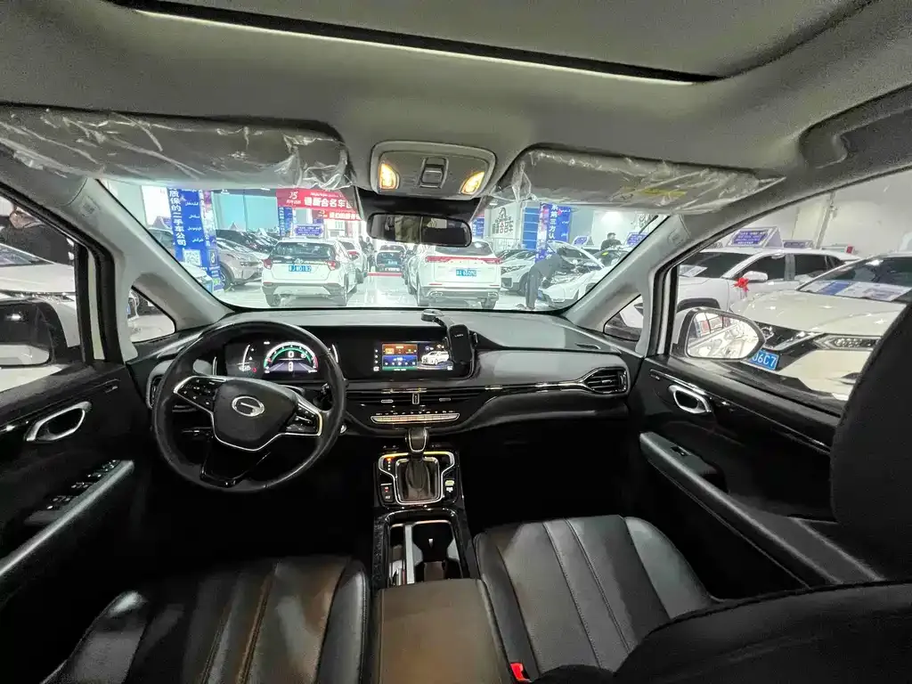 GAC Motor Trumpchi M6 — фото 6