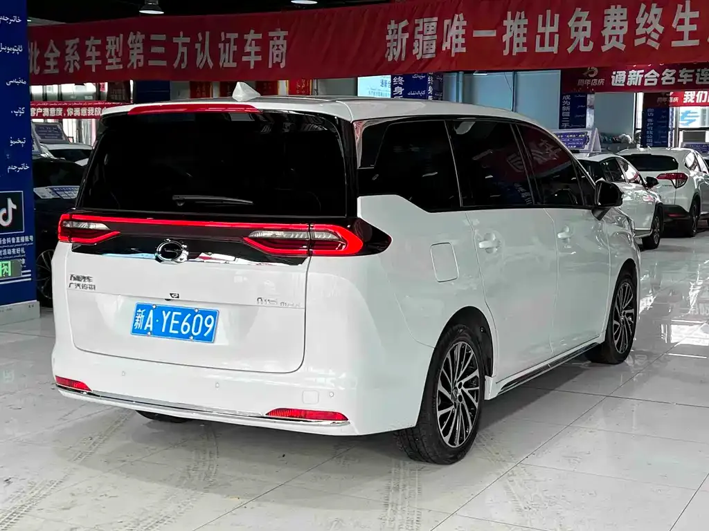 GAC Motor Trumpchi M6 — фото 3
