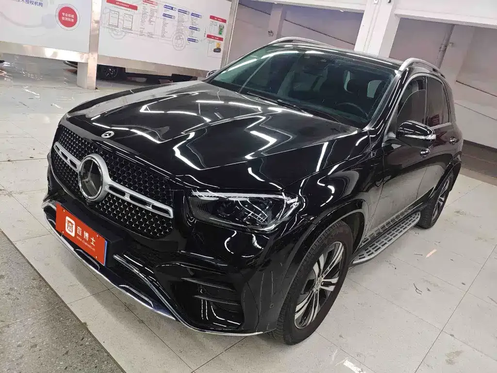 Mercedes-Benz GLE — фото 1