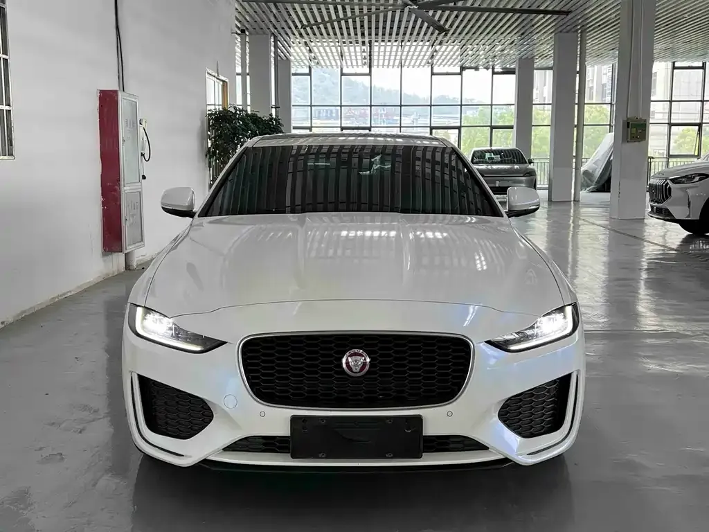 Jaguar XEL 2024 из CN, фото 10