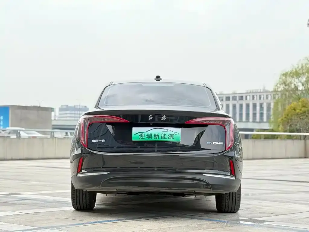 Hongqi E-QM5 — фото 4