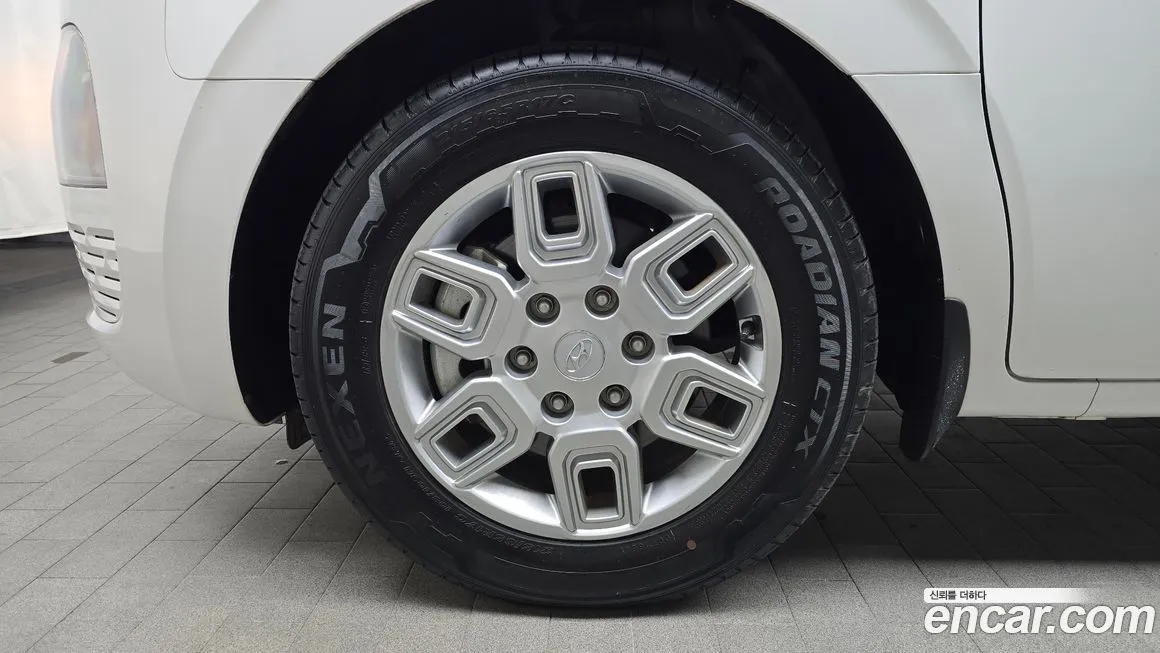 Hyundai Staria — фото 3