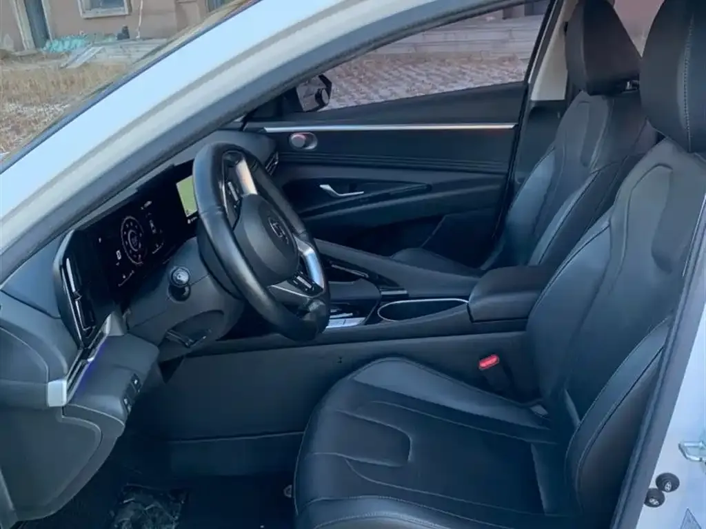 Hyundai Elantra 2021 из CN, фото 3