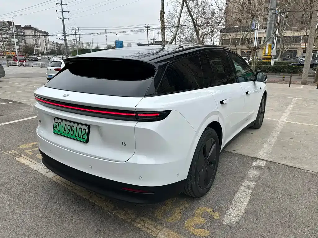Li Auto i6 — фото 10