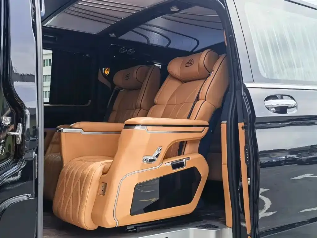Mercedes-Benz Vito 2023 из CN, фото 7