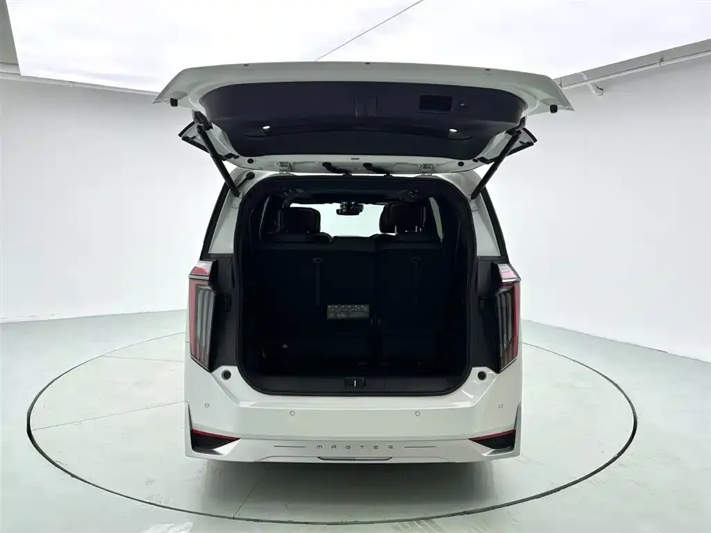 GAC Motor Trumpchi M8 — фото 9