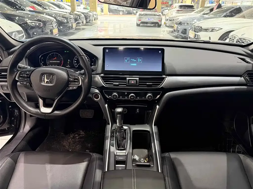 Honda Inspire — фото 8