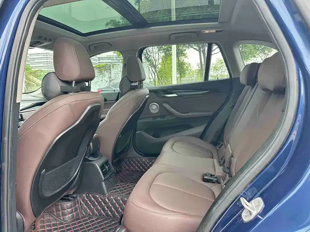 BMW X1 2021 из CN, фото 4