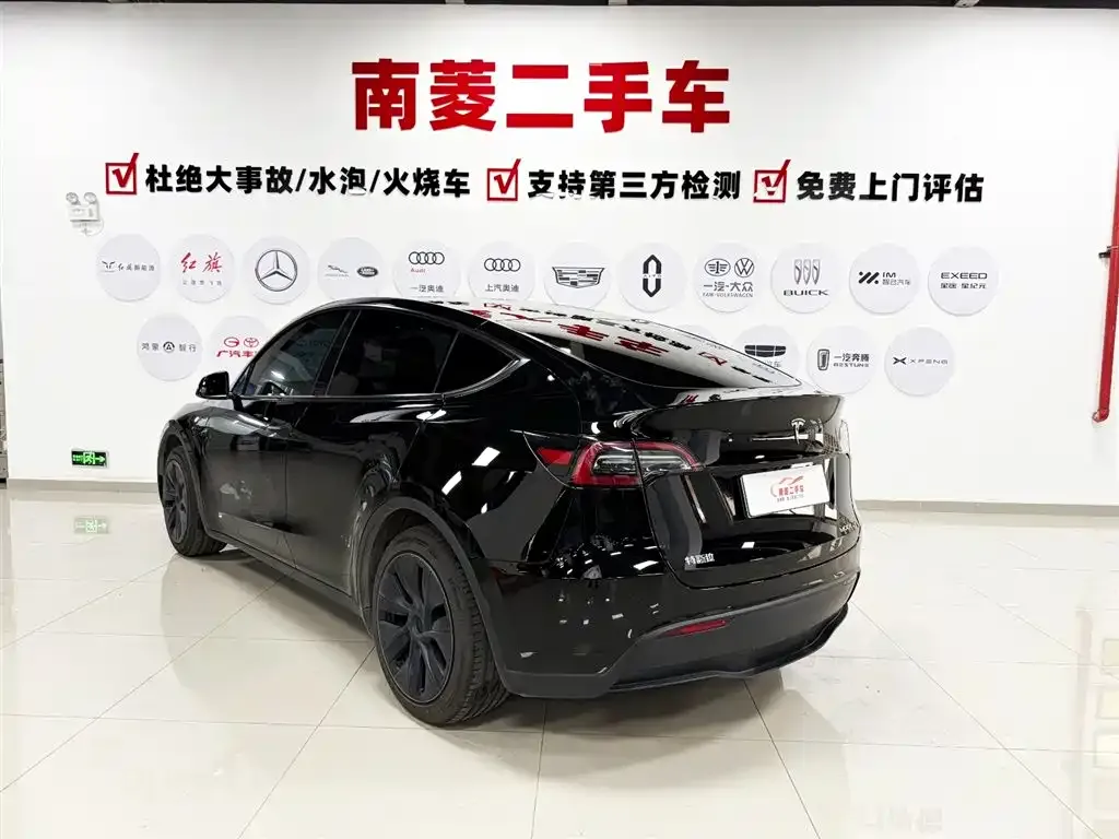 Tesla Model Y 2023 из CN, фото 4
