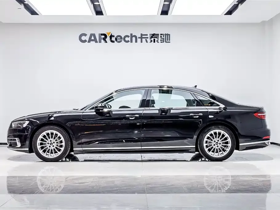 Audi A8 — фото 4