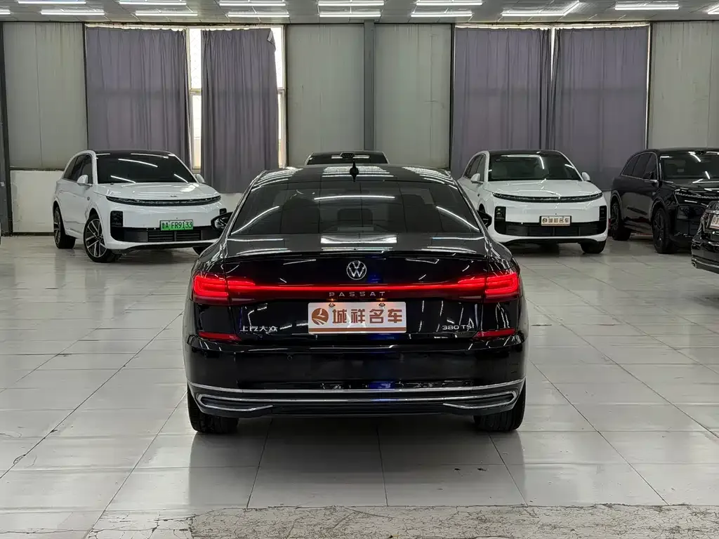 Volkswagen Passat — фото 6
