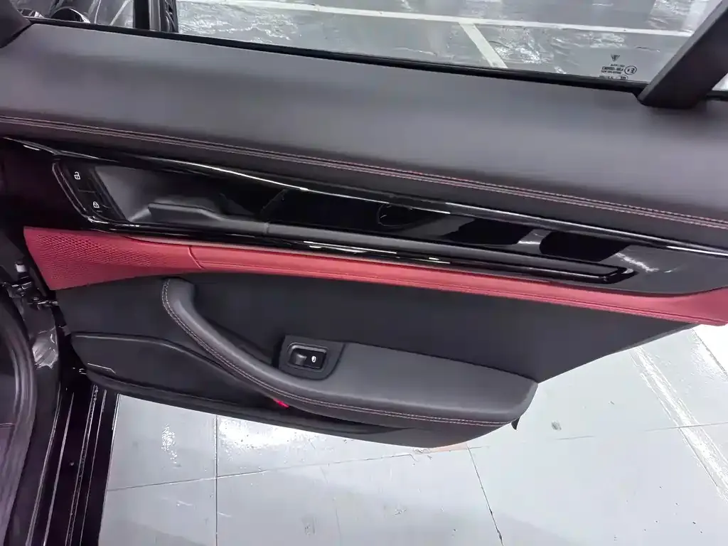 Porsche Panamera 2024 из CN, фото 7