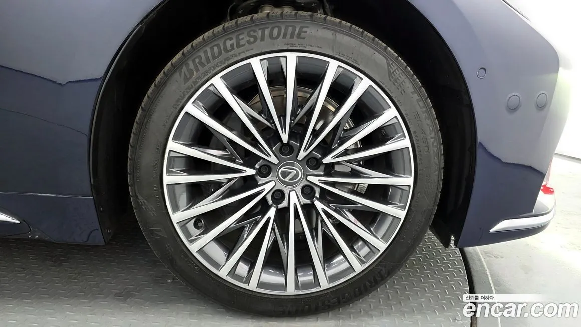 Lexus LS 2024 из KR, фото 2