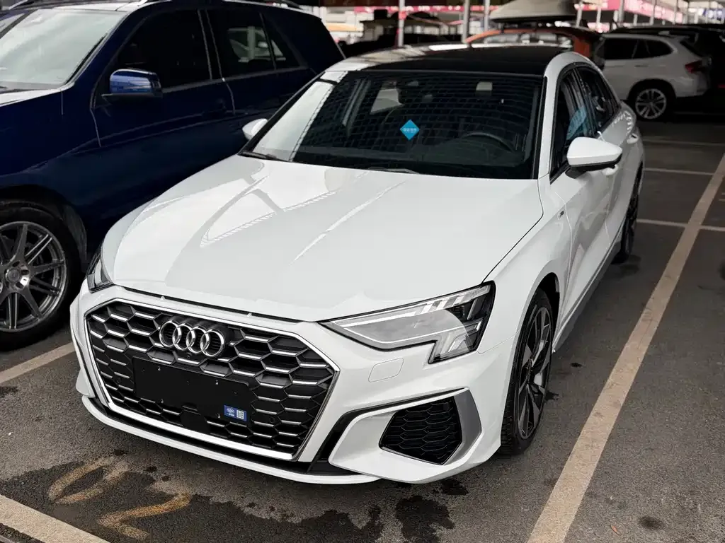 Audi A3 2024 из CN, фото 1